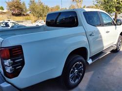 میتسوبیشی L200